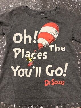 Dr. Seuss Gray Tee with Red & White Hat Graphic